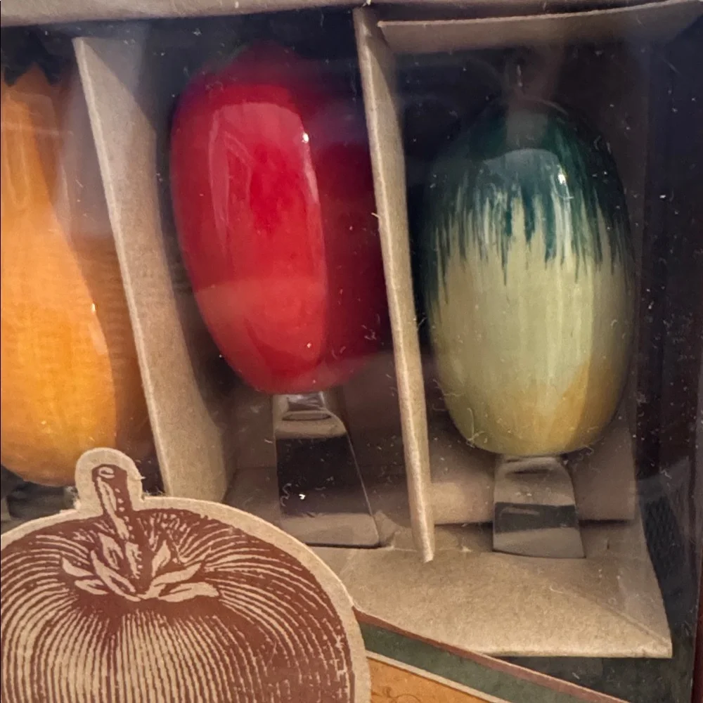 Williams Sonoma NWT vintage and rare Heirloom Tomato Spreaders